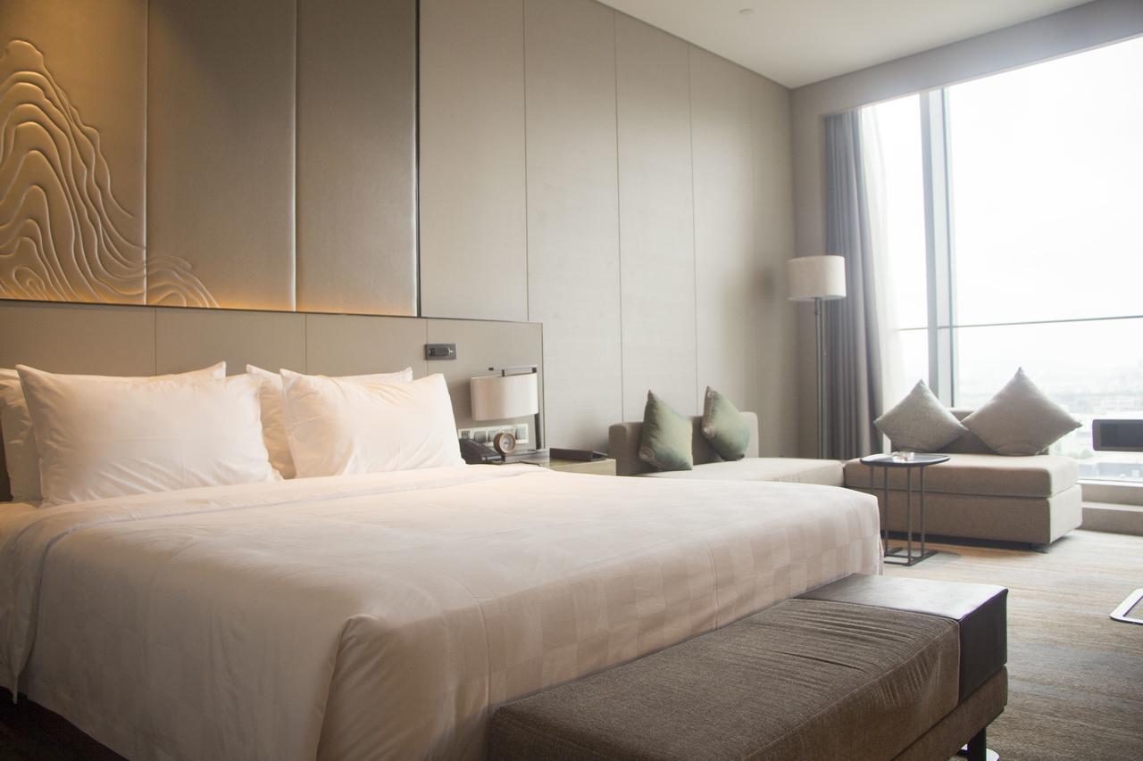 Nanjing Golden Eagle Summit Hotel Екстериор снимка