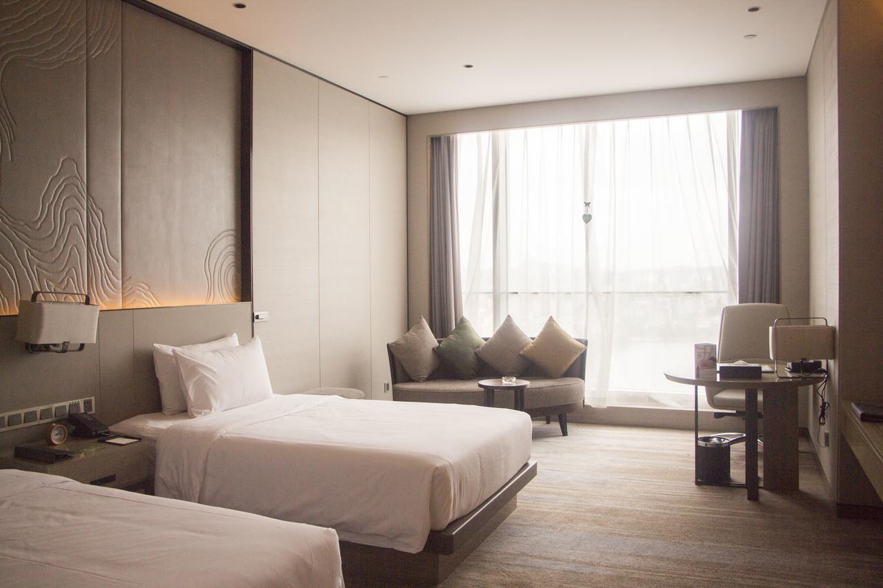 Nanjing Golden Eagle Summit Hotel Екстериор снимка