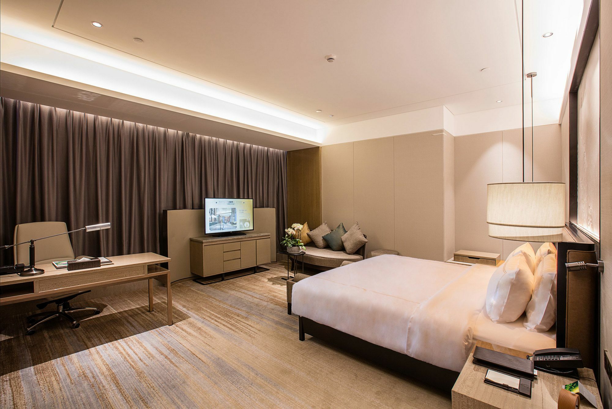 Nanjing Golden Eagle Summit Hotel Екстериор снимка