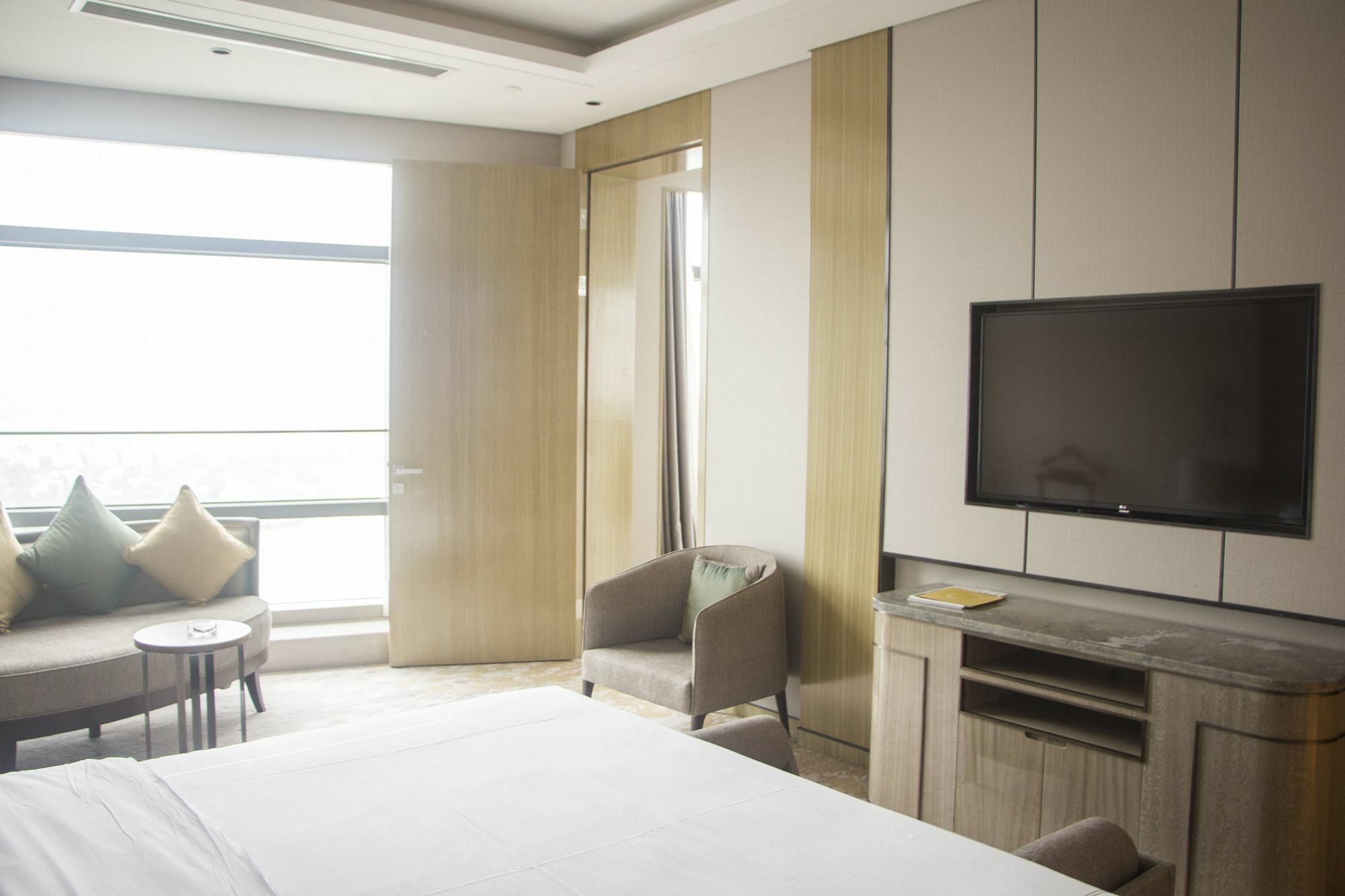 Nanjing Golden Eagle Summit Hotel Екстериор снимка